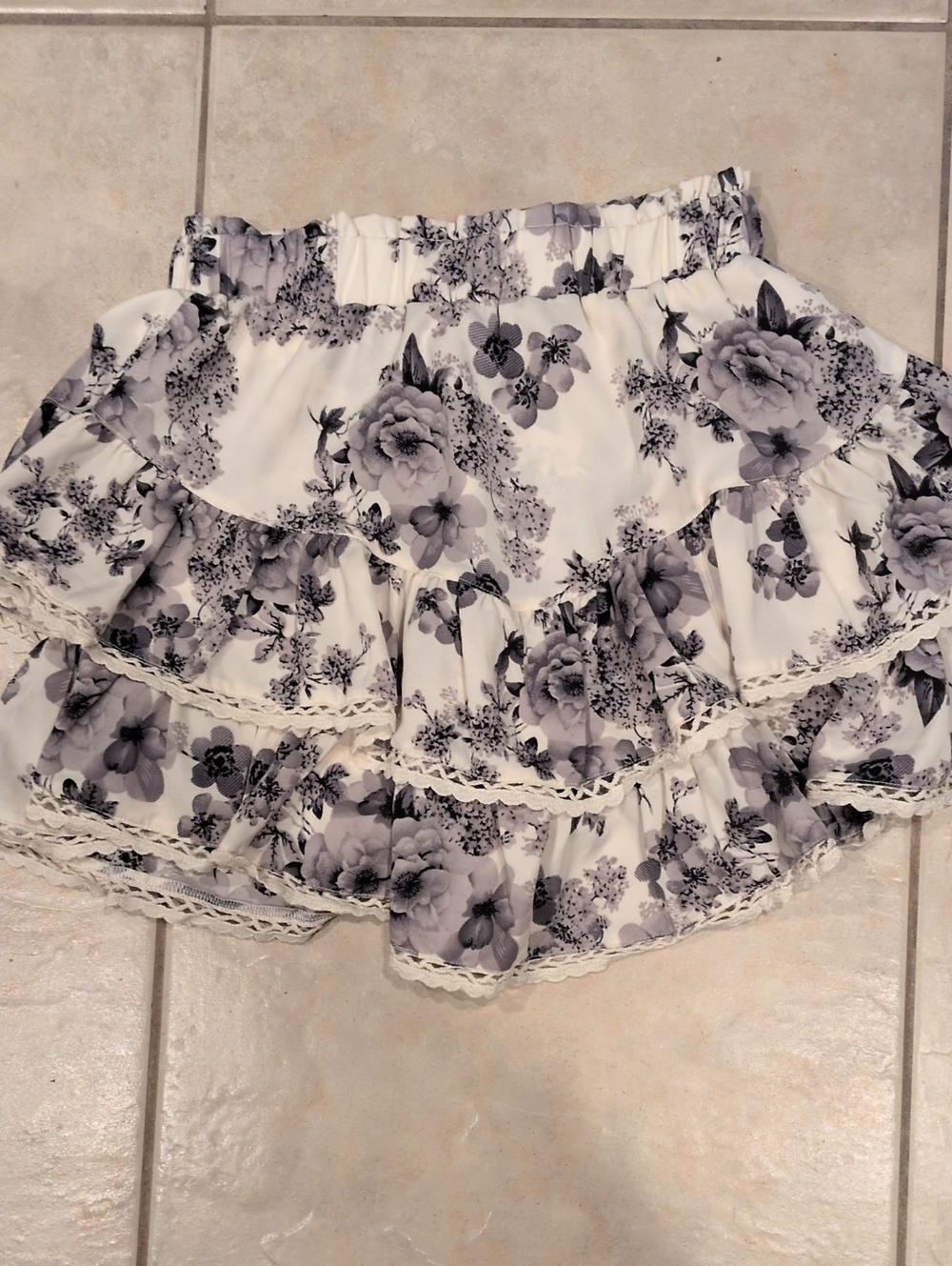 Floral Ruffled Skort Size XS